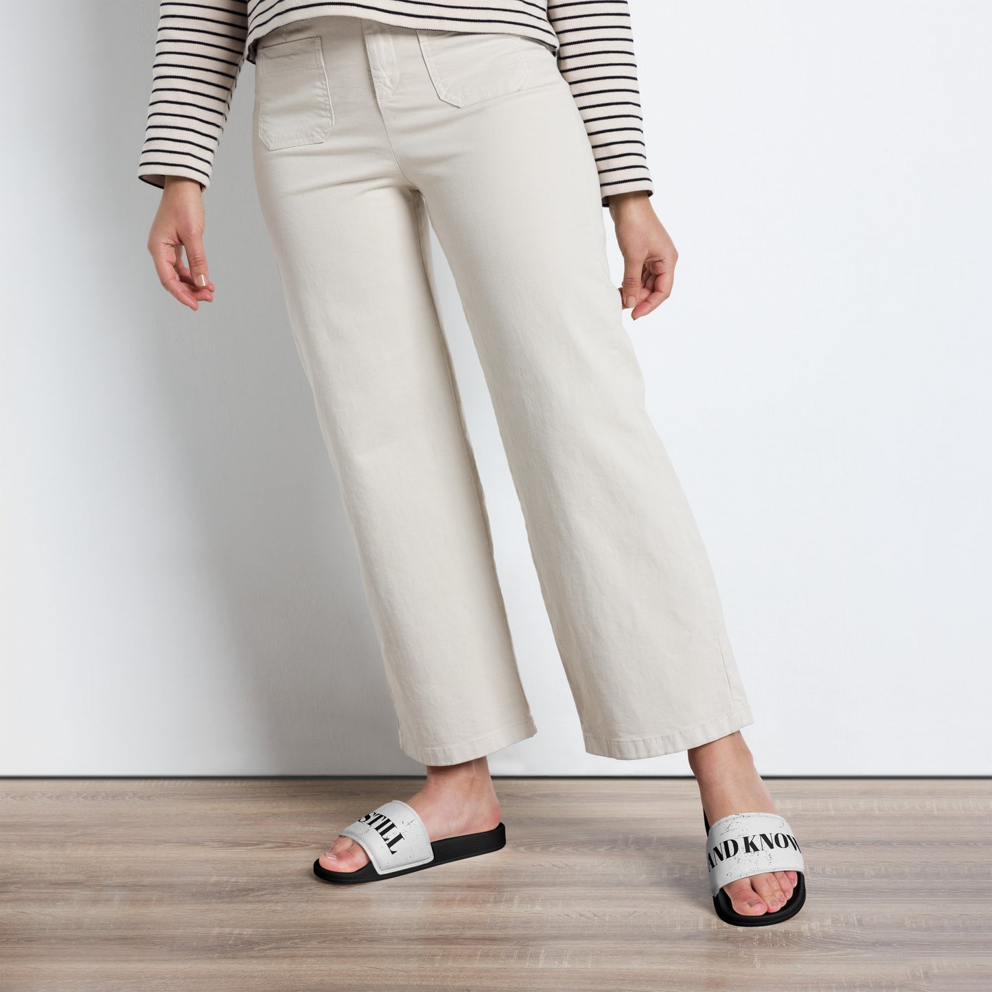 Be still and know Women's slides